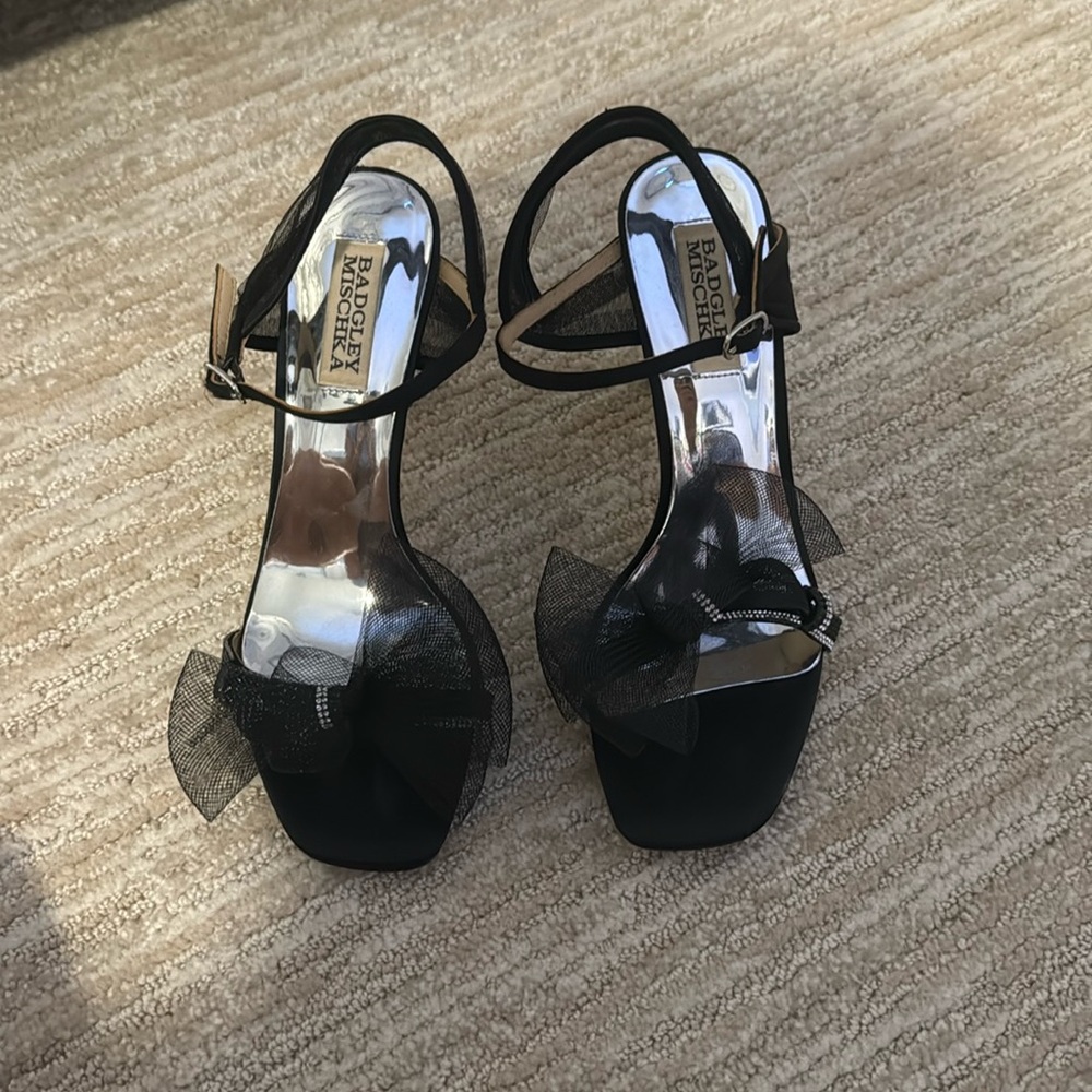 Badgley Mischka heels with bows